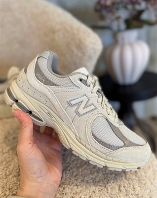 U2002RBE Sneakers - Timberwolf/Arid Stone